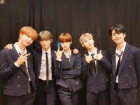 AB6IX Official on Twitter: "에비뉴를 만나서 너무 행복했습니다❤️ 오늘도 멋쁨을 뿜뿜한 예삐식스🙈‼️ 다음에 또 만나요😊 #AB6IX #에이비식스 #임영민 #전웅 #김동현 #박우진 #이대휘 #브랜뉴뮤직 #BRANDNEWMUSIC" [2019.08.24] #2