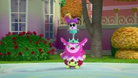 215b - Fuzzlies standing "proud and tall".png (2 MB)