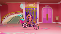 106a - Abby rides into the lobby