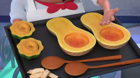 216 - Squashes on the tray