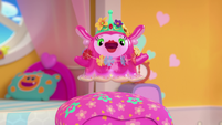 114a - Princess Flug jumps into the laundry basket