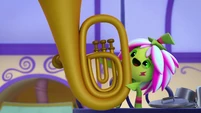 216 - Daisy grabs the tuba.png (1.42 MB)