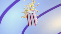 104b - Popcorn flies up