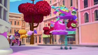 215b - Bike chases stool down the sidewalk.png (1.96 MB)
