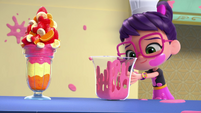 AH5s3 - Abby showing her ruined smoothie.png (1.61 MB)