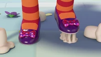 117b - Abby's shoe stuck in a marshmallow.png (1.54 MB)