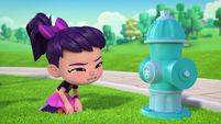 201b - Abby mistakes a hydrant for Bozzly