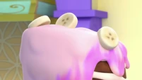 AH5s9 - Bananas added to Bozzly's cake.png (732 KB)