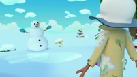 102a - Mo and Bo see the giant snowman.png (1.3 MB)