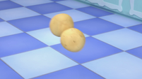 113b - Potatoes spill on the floor