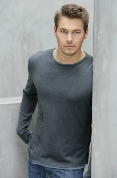 Scott Clifton