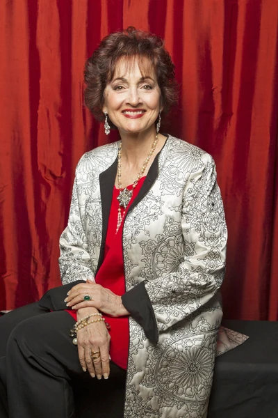 Robin Strasser