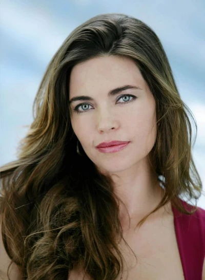 Amelia Heinle