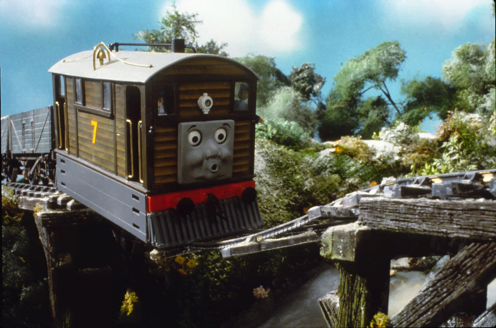 thomas and friends toby's tightrope