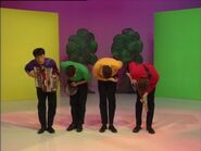 The Wiggles bowing