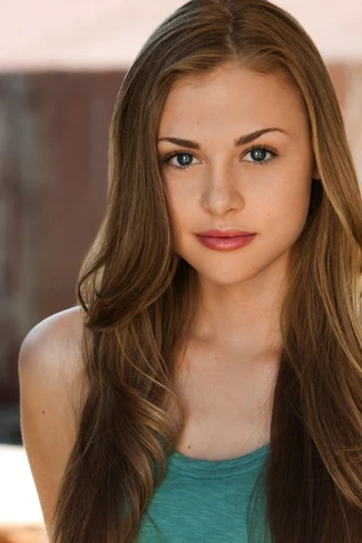 Hayley Erin as Kiki Jerome