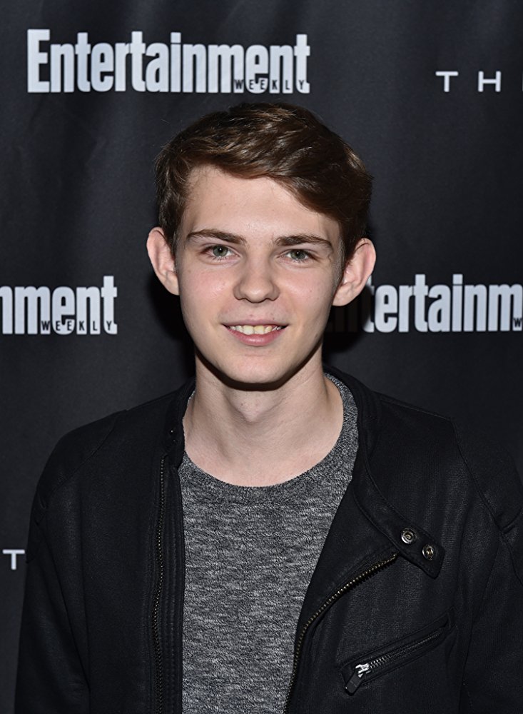 Robbie Kay Once Upon A Time Wiki Fandom