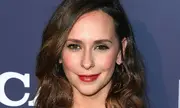 Jennifer-love-hewitt-t