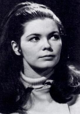 VictoriaWintersDarkShadows.jpg