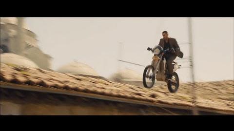 Skyfall - Opening Scene Motorbike Chase (1080p)