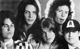 Rob Bailey is between Malcolm and Dave Evans.