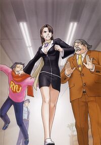 Phoenix, Mia y Grossberg después del caso.