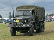 2,5 т армейский грузовик М35, которой вероятно послужил основой для игровой модели армейского грузовика