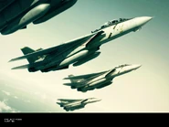 Эскадрилья в полёте на самолётах F-14A Tomcat
