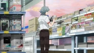 Sosuke looking at magazines.jpg (121 KB)