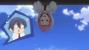 Uta scaring Saku from above the roof.jpg (66 KB)