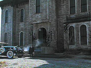 The front yard in 1991 movie.