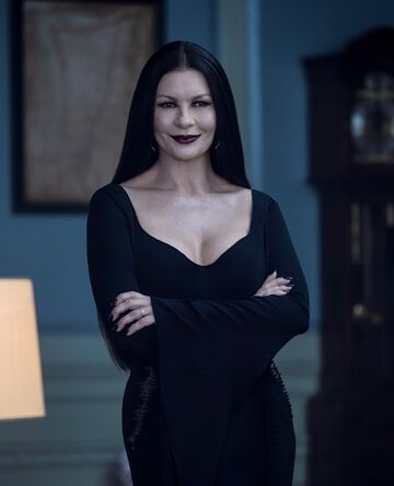 https://static.wikia.nocookie.net/addamsfamily/images/2/2c/Morticia_Addams_%282022%29_001.jpg/revision/latest/scale-to-width/360?cb=20221211021046