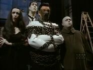 The.new.addams.family.s01e54.lurch.and.his.piano072