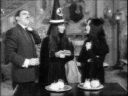 41.Halloween.-.Addams.Style 089.jpg (43 KB)