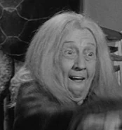 Grandmama-Addams-addams-family-5704495-308-327.jpg (48 KB) Grandmama