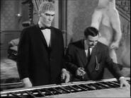 61.Lurch's.Little.Helper 017.jpg (40 KB)