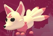 El Kitsune en el anuncio de PlayAdoptMe (Twitter).