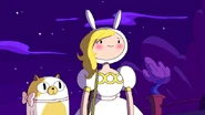 S3e9 Fionna and Cake arrive at ball.png (198 КБ) Фионна приходит на балл