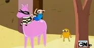 S5e7 Burglar horse.png (178 KB) Horse dressed up as a burglar