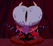 Evil Marceline receiving questions.png (184 КБ) Марселин под магией амулета