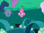 Vlcsnap-2013-11-04-14h40m50s251.png (134 KB)