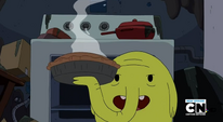 S5 e8 Tree Trunks and her pie