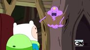 LSP tells Finn that he is hot.