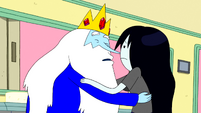 S4e25 Ice King trying to kiss Marceline