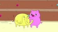 S4e4 treetrunks with pig