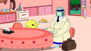 S9e2 Tree Trunks giving BMO and Ice King apple pie