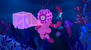 Princess Bubblegum using the holo-pendant to talk to Finn underwater