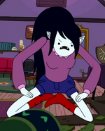 S3e21 Marceline seeing broken lamp