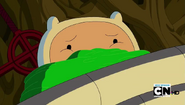 S5 E12 Finn watching with mouth covered