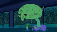 S6e13 Tree Trunks surprised